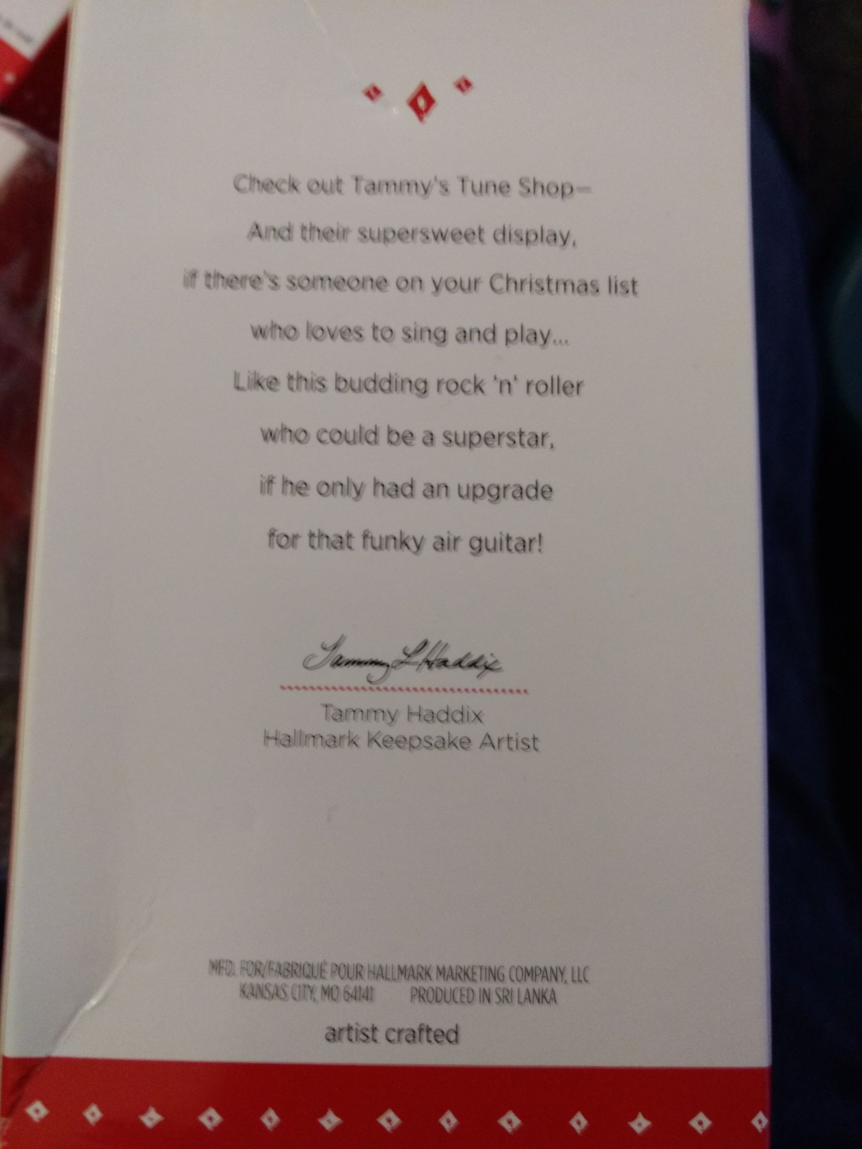 2015 Christmas Window - Christmas Windows Series (13th In The Series) ornament collectible - Main Image 2