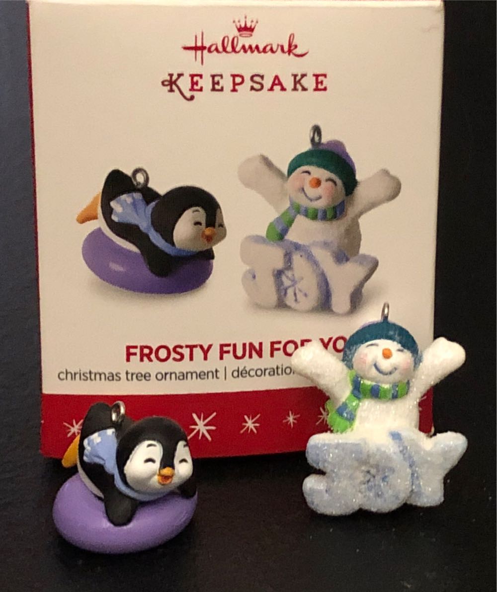 Miniature Frosty Fun For You 🐶🐻 - Hallmark Keepsake Miniature (Snow Fun) ornament collectible - Main Image 4