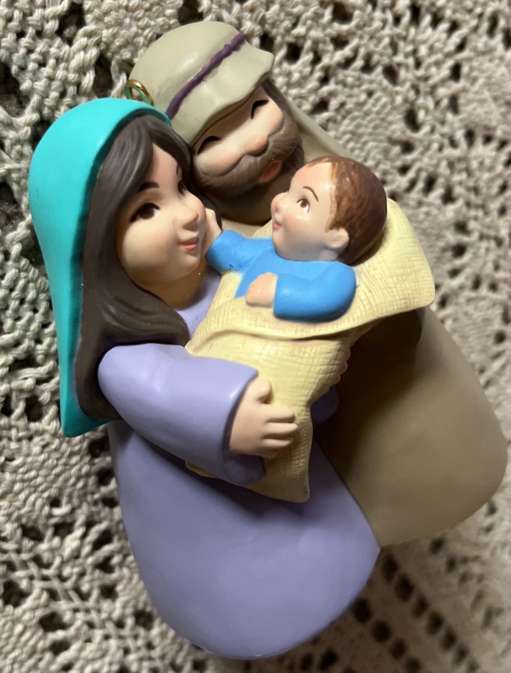 Hallmark Keepsake. Christmas. 2014. Silent Night, Holy Night. Magic Sound. Designed By Tammy Haddix. No Box. - Hallmark Keepsake (Silent Night, Holy Night) ornament collectible - Main Image 4