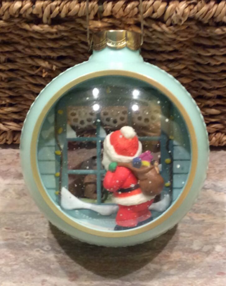 Santa’s Arrival  ornament collectible - Main Image 2