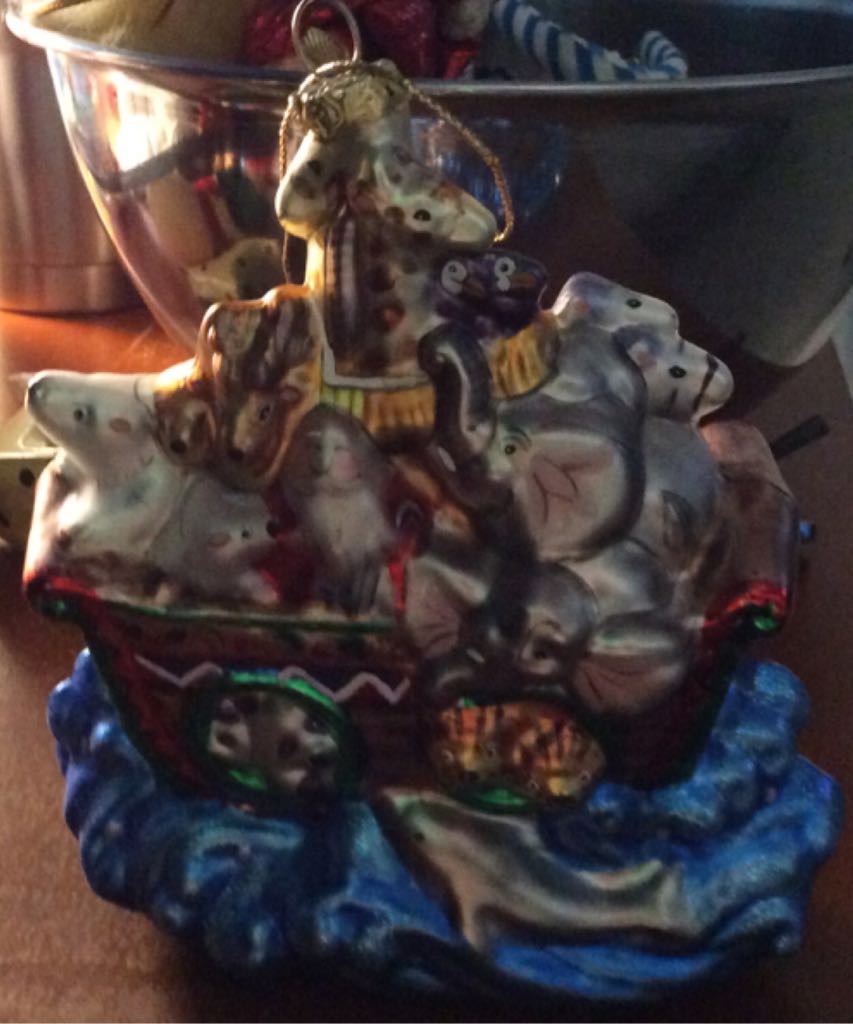 Swiss Miss Brown Bear Tin