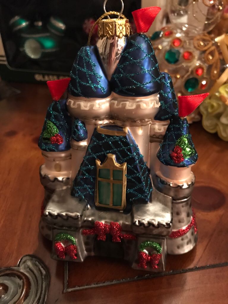 Disney Castle  (Disney) ornament collectible - Main Image 1