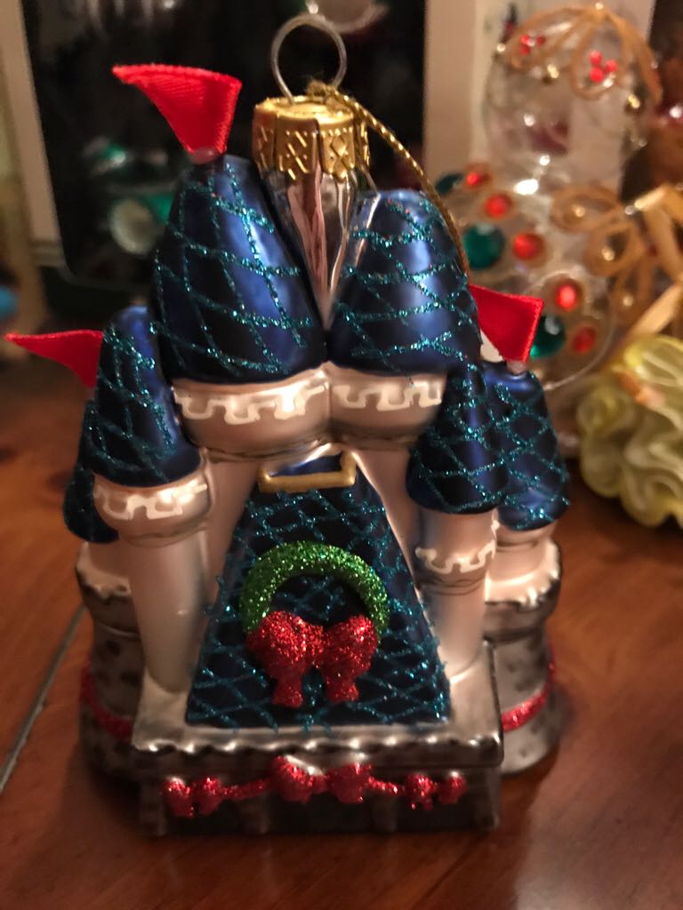 Disney Castle  (Disney) ornament collectible - Main Image 2