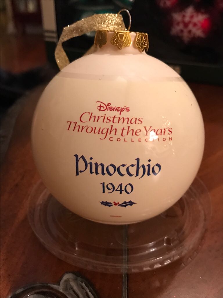 Pinnochio White Ball  (Disney) ornament collectible - Main Image 2