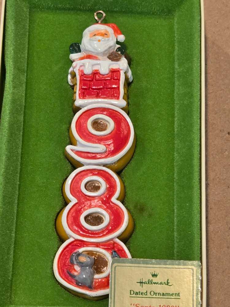 Santa 1980 - Dated Ornament (Santa) ornament collectible - Main Image 4