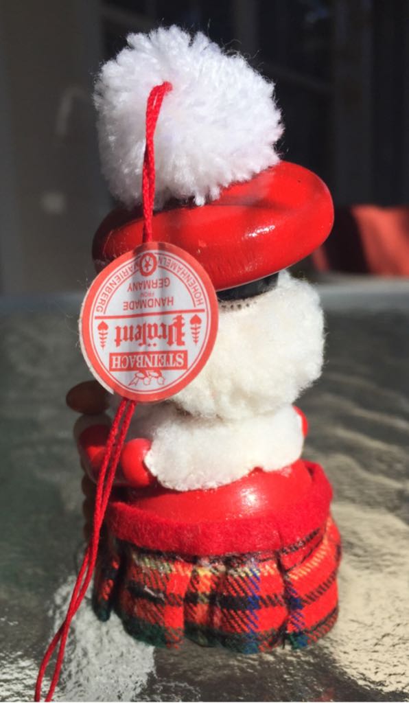 Scotish Steinbach Santa  ornament collectible - Main Image 2