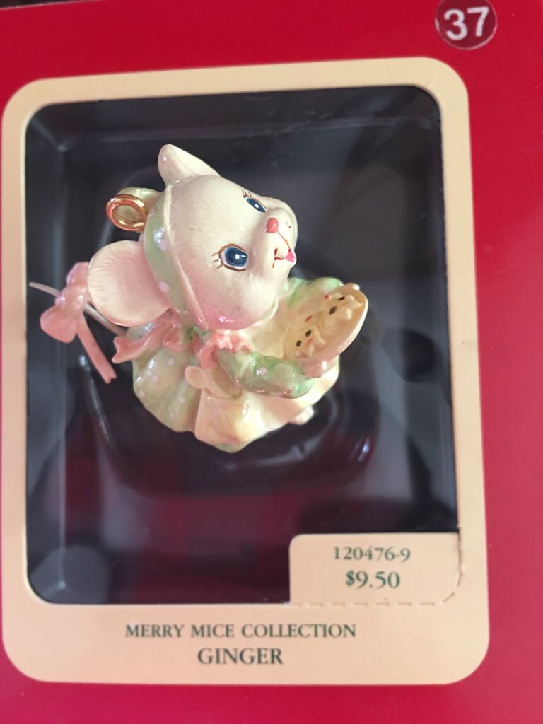 Ginger - Merry Mice Collection ornament collectible - Main Image 2