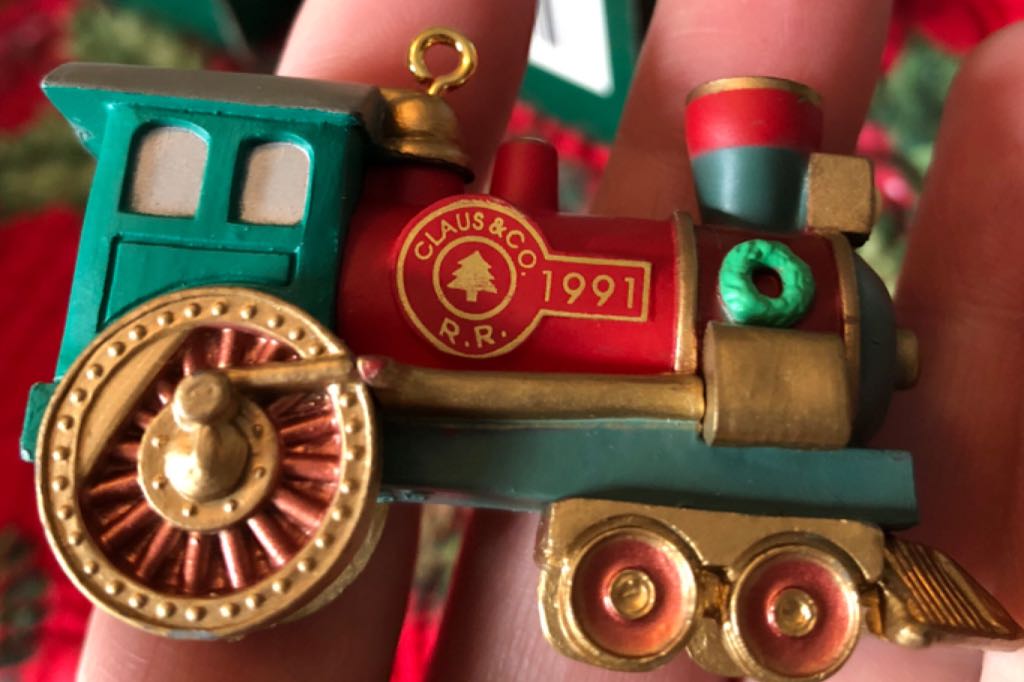 Clause And Company RR  ornament collectible - Main Image 2