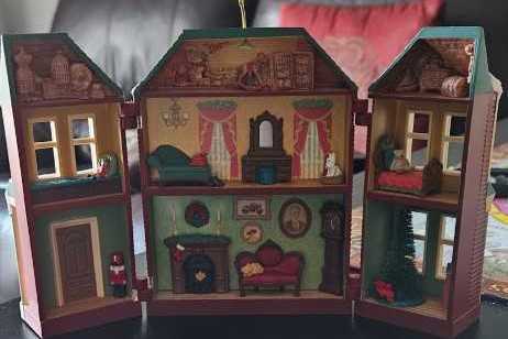 Victorian Dollhouse  ornament collectible - Main Image 2