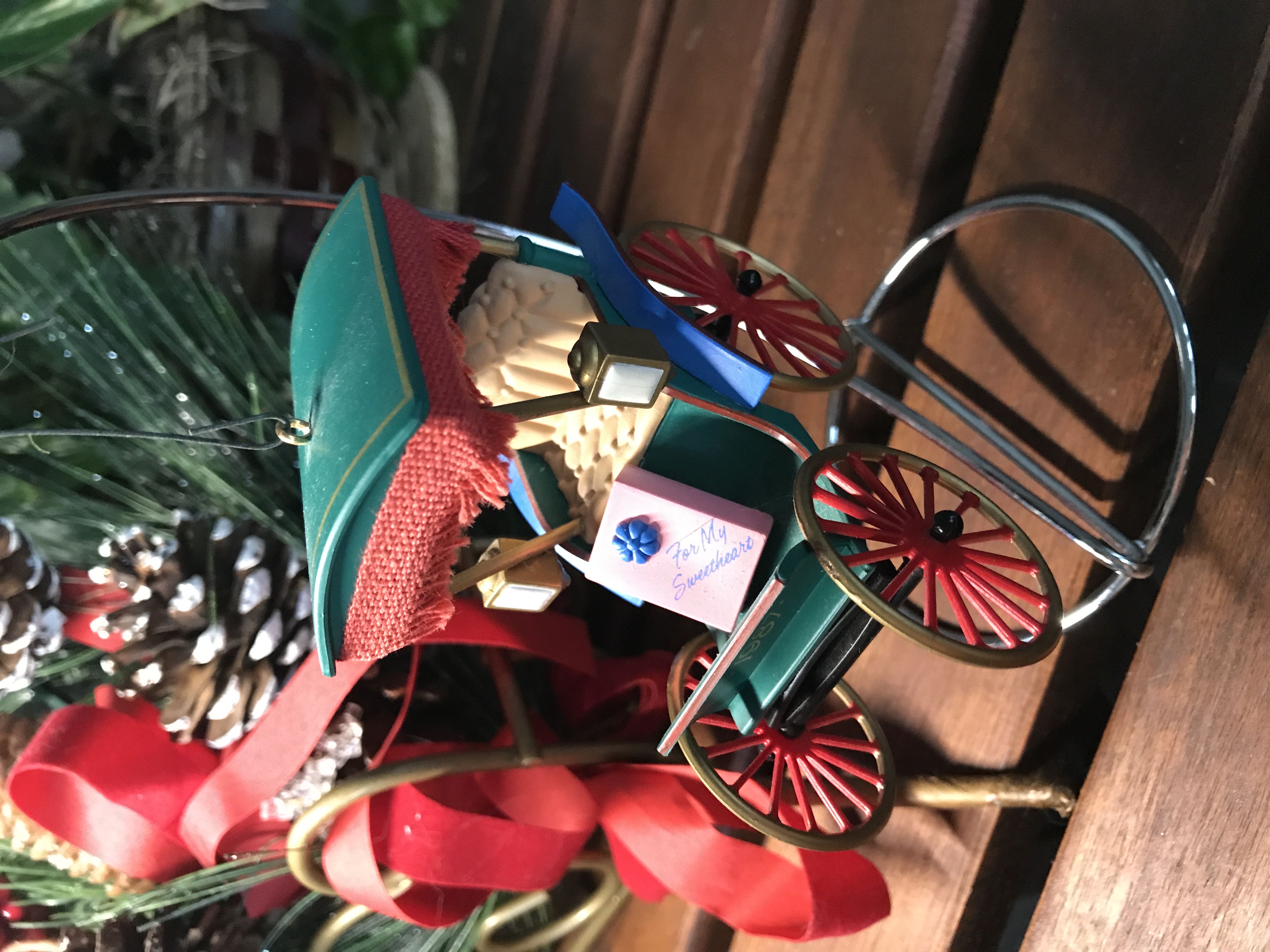 Sweetheart - Cars (Car Love) ornament collectible - Main Image 2