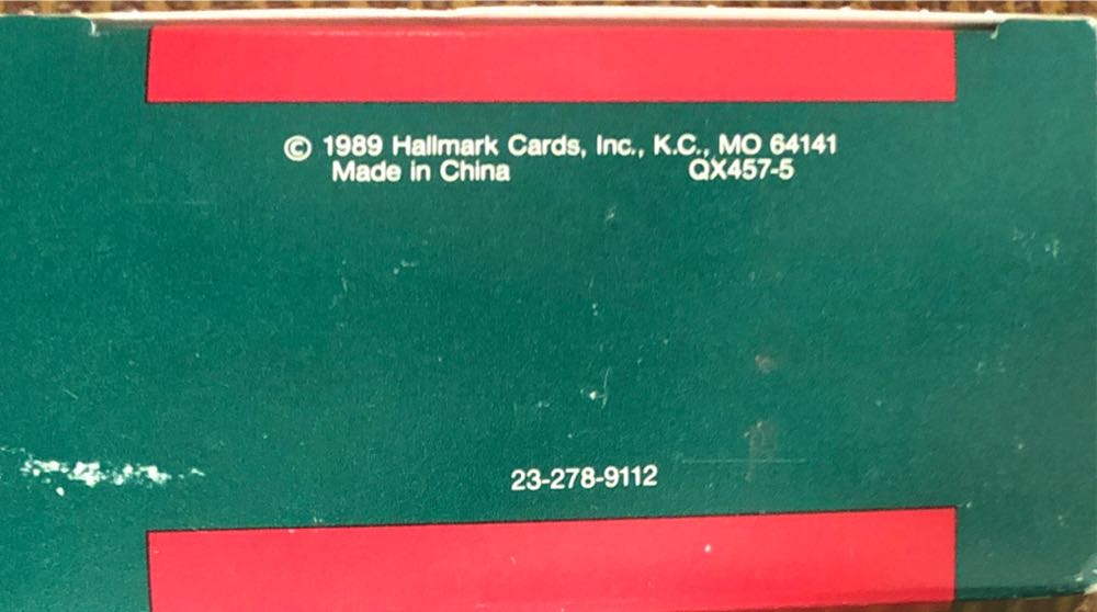 Holiday Duet - Mr. And Mrs. Claus (Collector’s Series) ornament collectible - Main Image 3