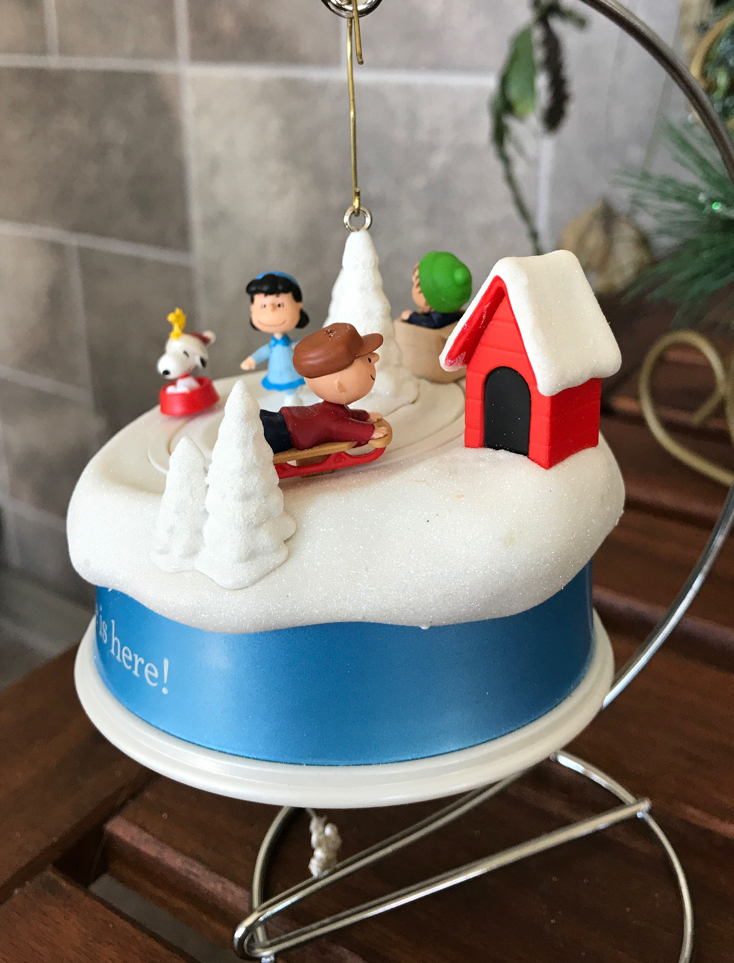 Christmas Time Is Here - The Peanuts Gang (Peanuts) ornament collectible - Main Image 4