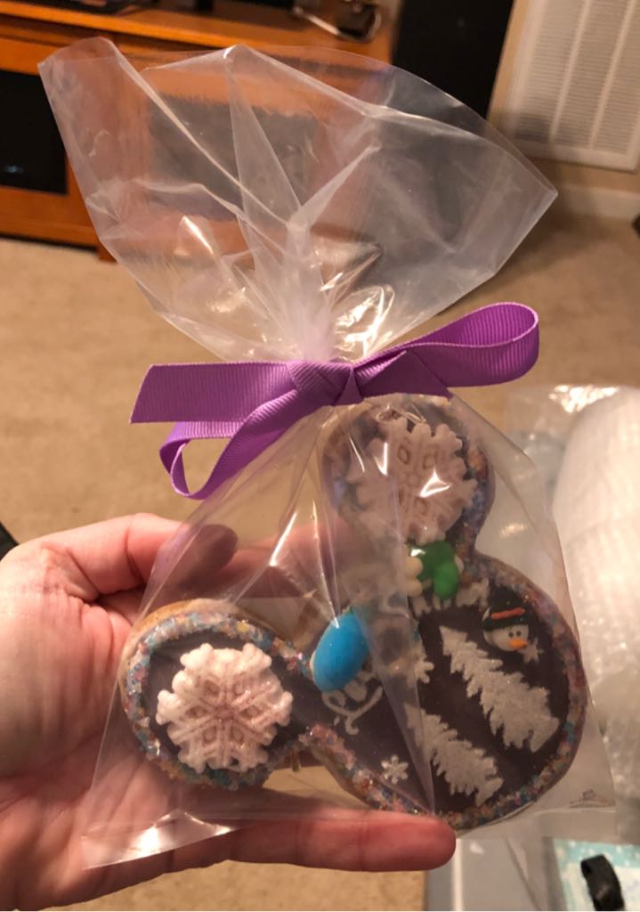 Gingerbread Ornament - Mickey Mouse shape - Disney Resort (Disney Grand Flordian) ornament collectible - Main Image 2