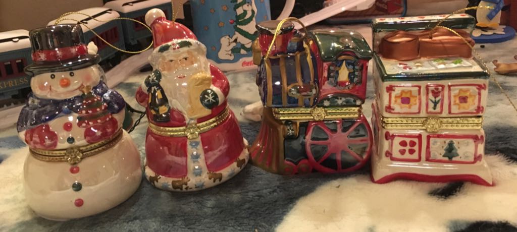 Music Boxes  ornament collectible - Main Image 1