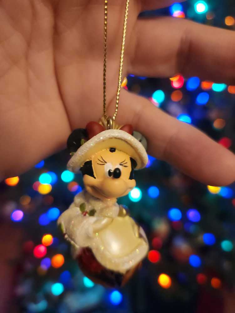 Bell - Victorian Mickey And Minnie Mouse - Bell Series (Disney Mickey Mouse & Minnie Mouse) ornament collectible - Main Image 3