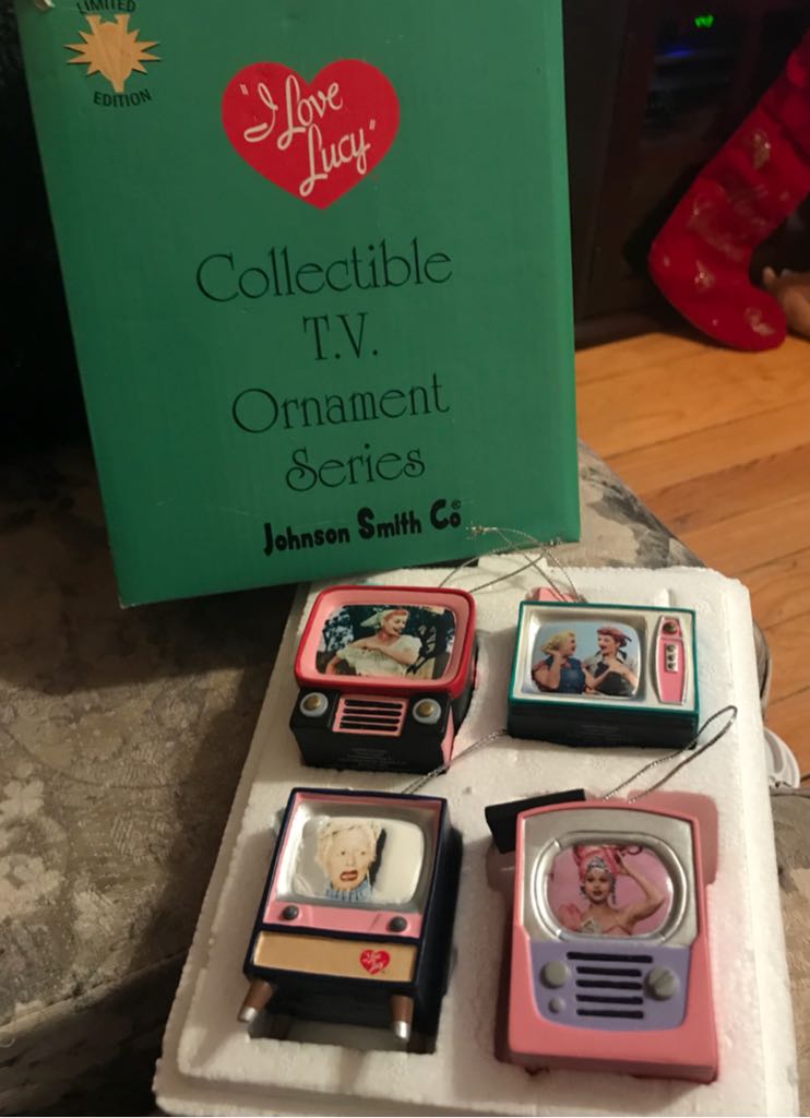 I Love Lucy Pink TV Lucy Gets in Pictures Ornament  ornament collectible - Main Image 2