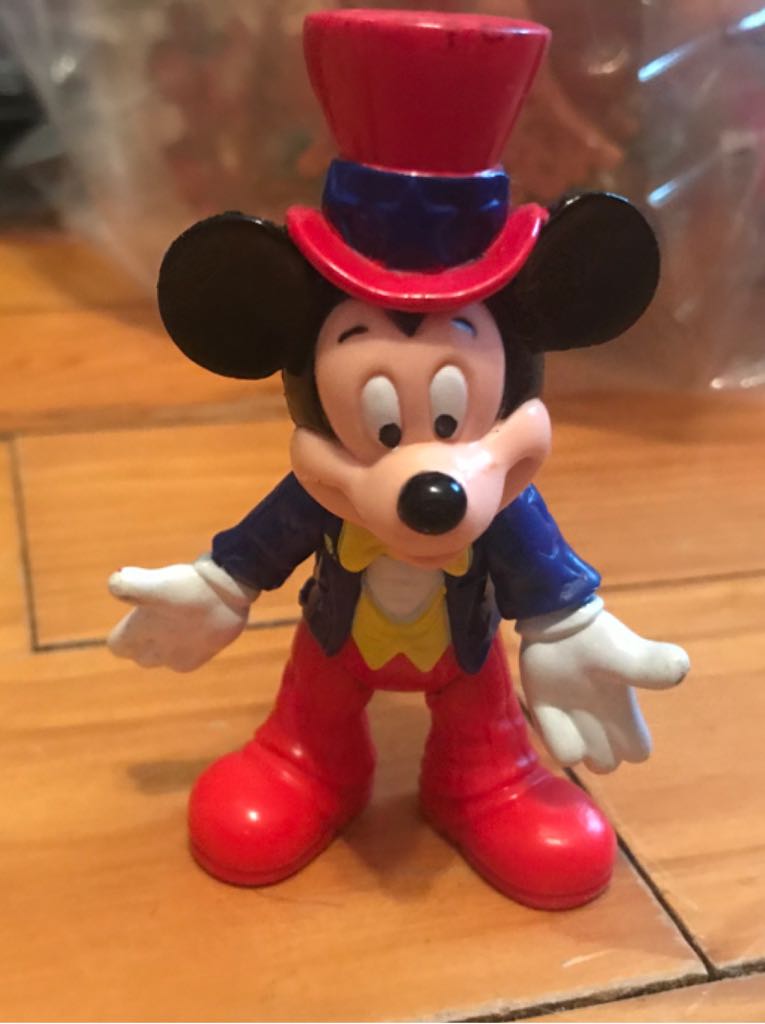 A Holiday Hello Limited Quantity Register To Win