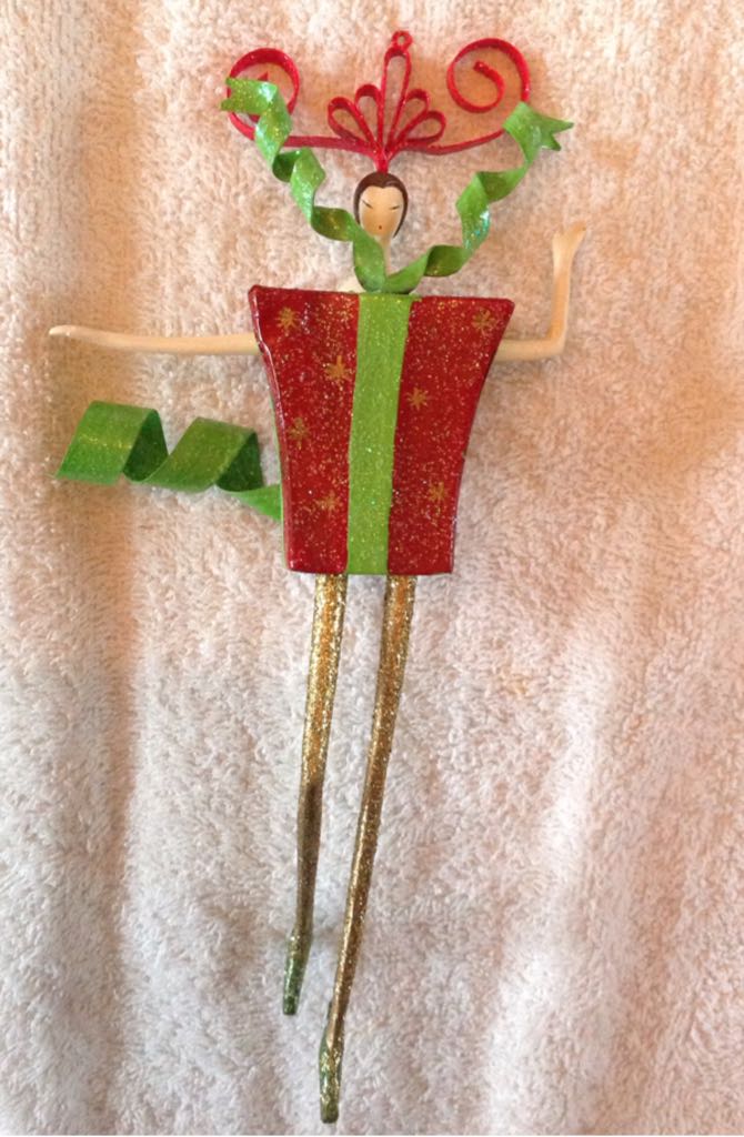 Chip n’ Dale at the Eiffel Tower