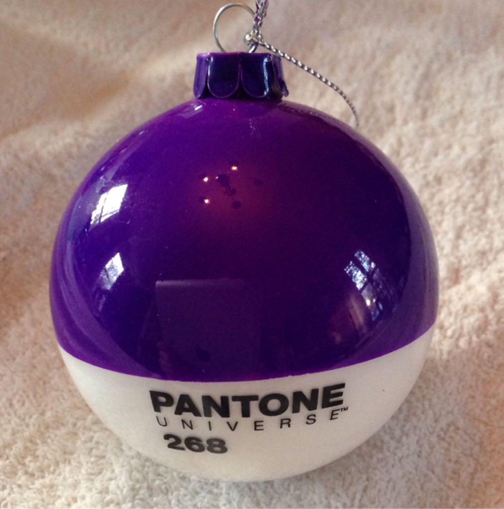 Pantone  ornament collectible - Main Image 1