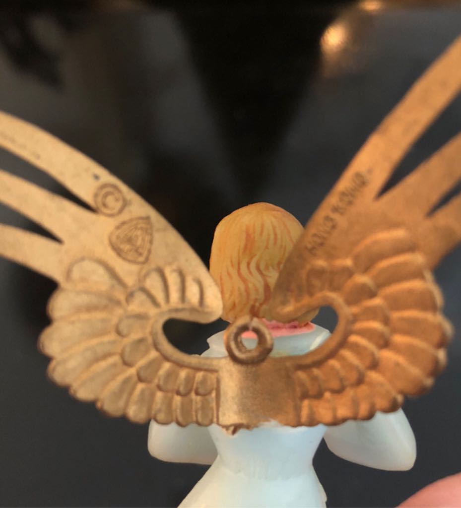 Angel Playing 4  ornament collectible - Main Image 2