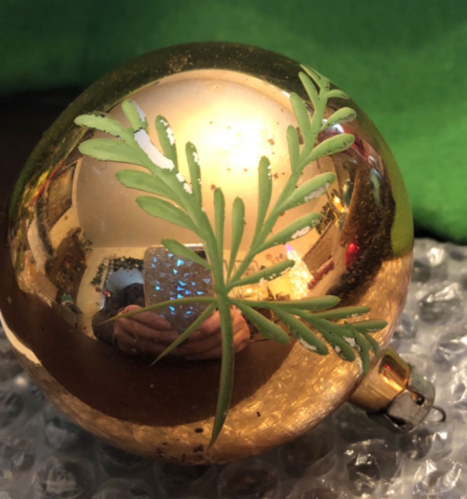 Gold Ball Bells  ornament collectible - Main Image 2