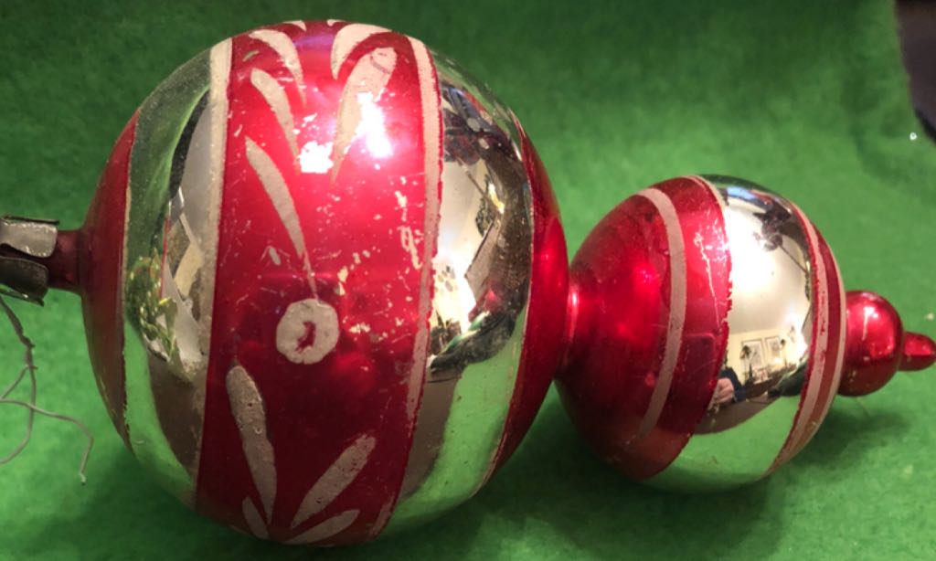 Long Finial  ornament collectible - Main Image 2