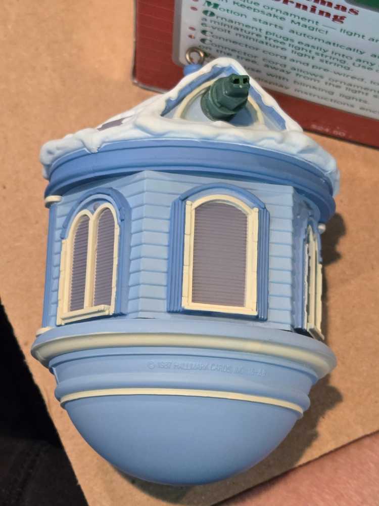 Christmas Morning - Light And Motion ornament collectible - Main Image 4