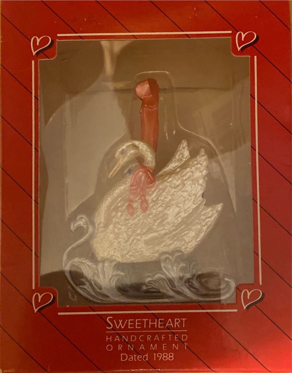Sweetheart - Keepsake (Love) ornament collectible - Main Image 3