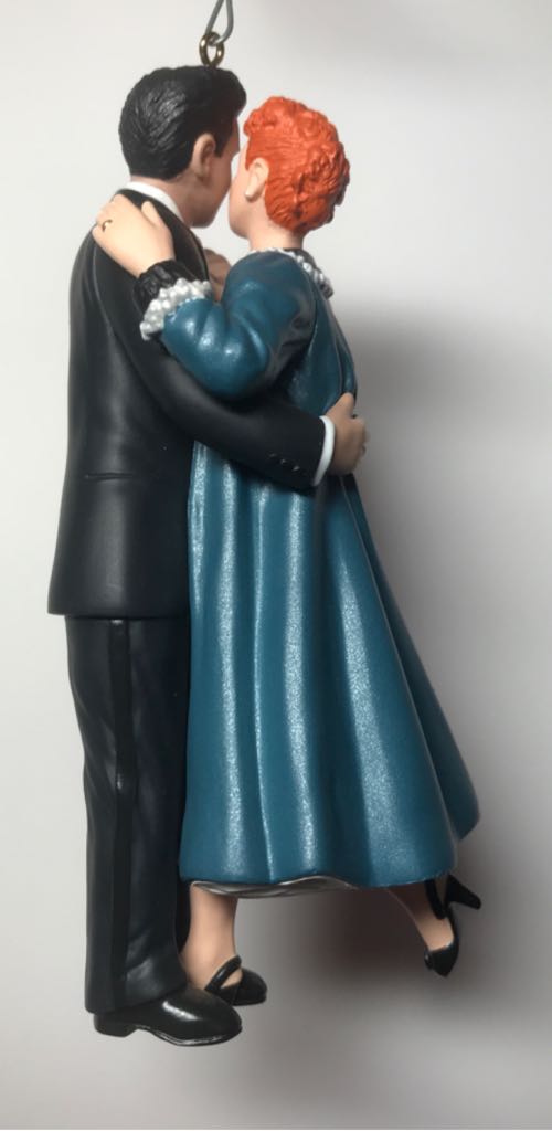 Enceinte Lucy And Desi - I Love Lucy (Movies & TV) ornament collectible - Main Image 2