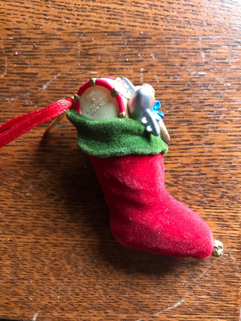 The Night Before Christmas - 2001 - Hung With Care - ‘Twas The Night Before Christmas (Promotional Collection) ornament collectible - Main Image 2