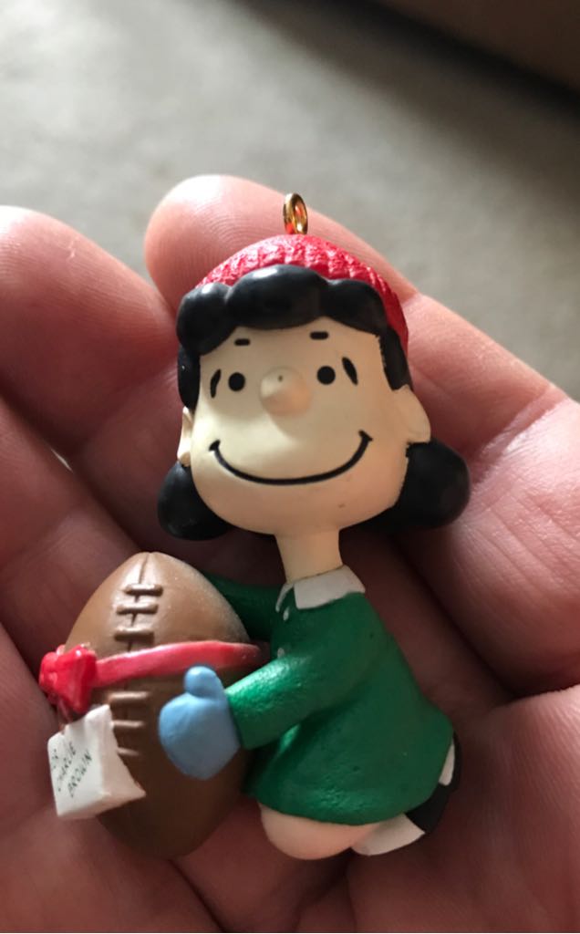 Golden Stars & Holly