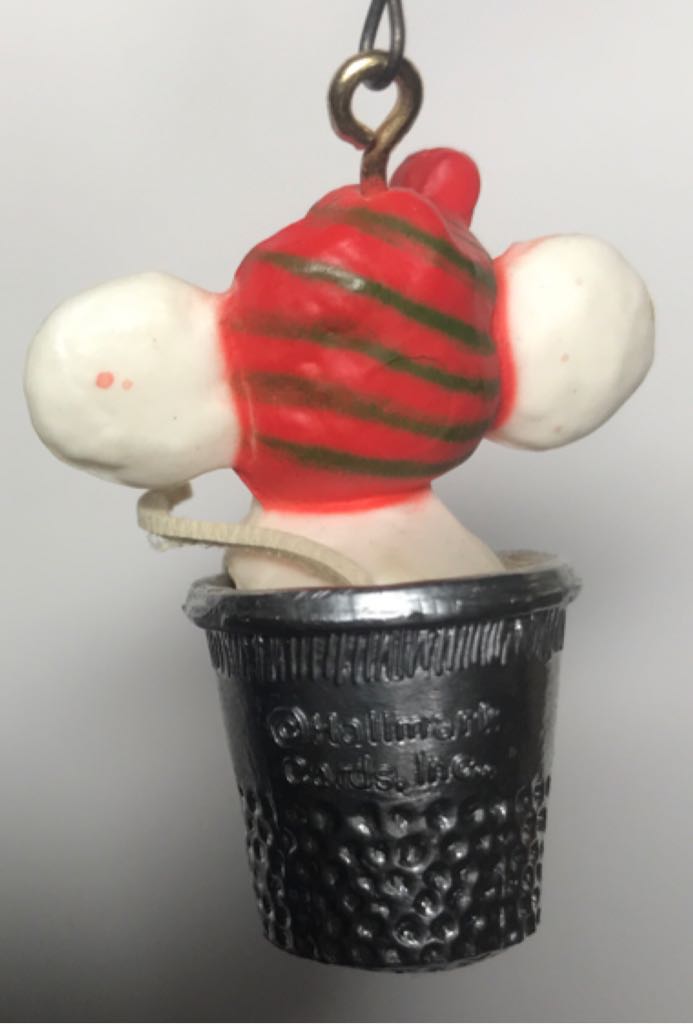 Thimble Mouse #1 - Tree Trimmers Collection (Animals Of Christmas) ornament collectible - Main Image 2