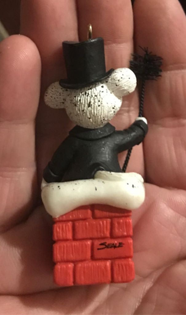 Wee Chimney Sweep - Artists’ Favorites (Mice) ornament collectible - Main Image 2