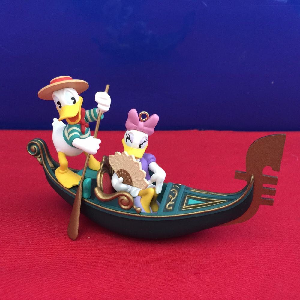 Donald And Daisey In Venice - Romantic Vacations Series (Mickey & Co.) ornament collectible - Main Image 2