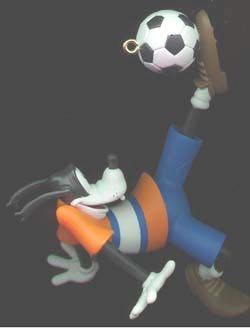 Goofy Soccer Star - Disney Goofy (Mickey And Co.) ornament collectible - Main Image 2