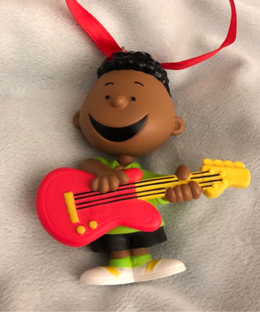 Pine Cone - Elf - Skier