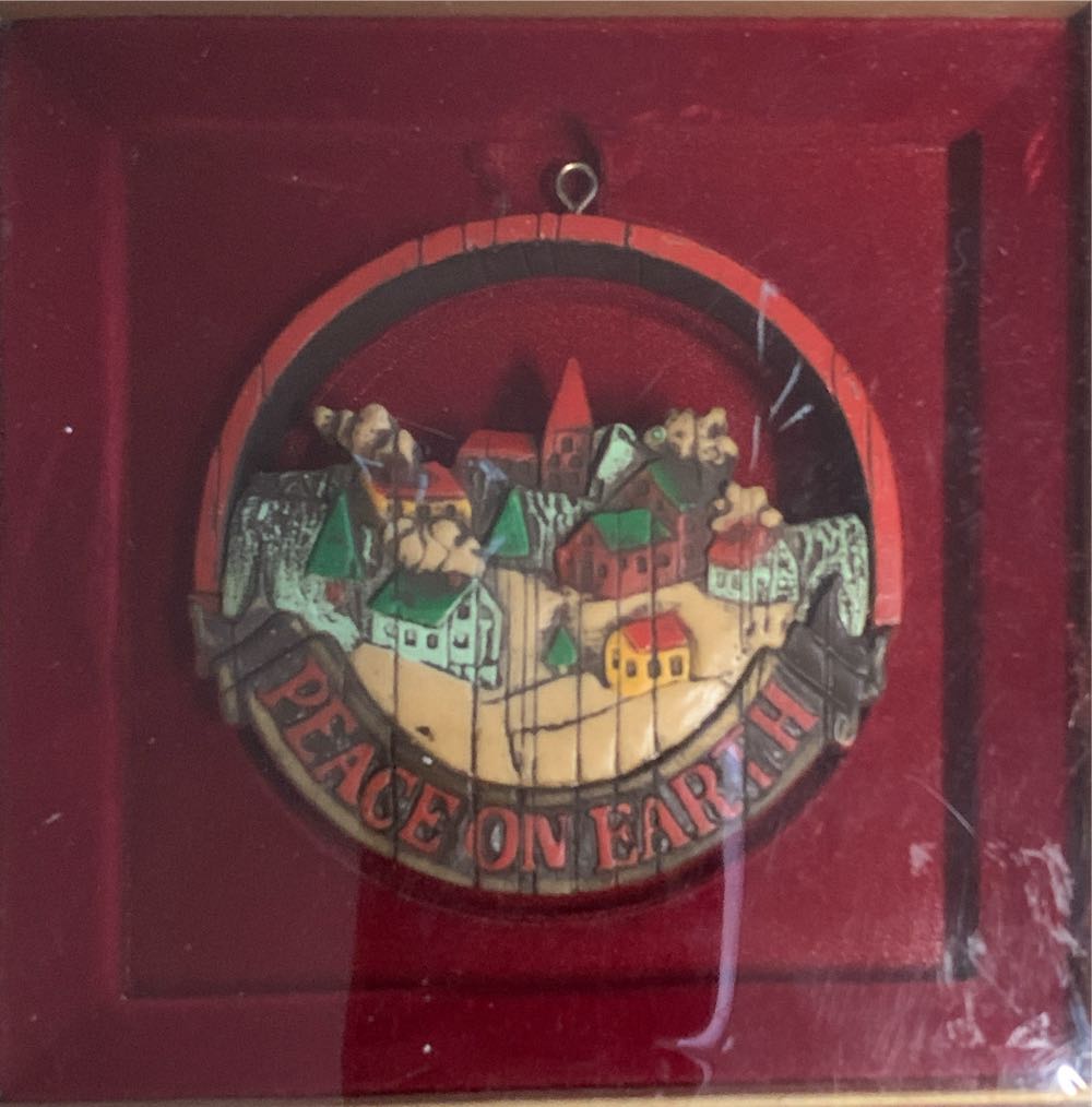 Peace On Earth - Nostalgia (Nostalgia) ornament collectible - Main Image 3