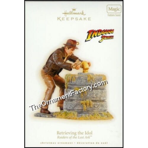 Retrieving The Idol - Indiana Jones and the Raiders of the Lost Ark (Movies & TV) ornament collectible - Main Image 2