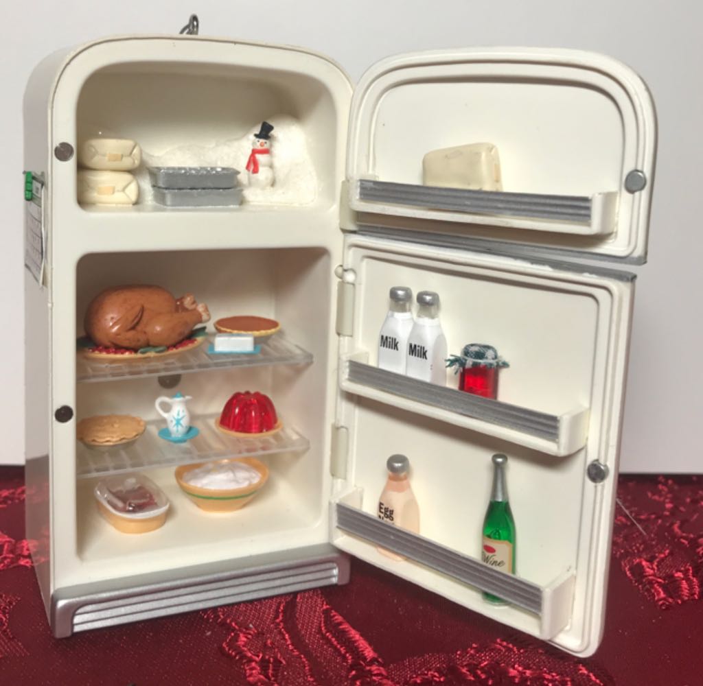 Holiday Fridge   (Hallmark Keepsake) ornament collectible - Main Image 2