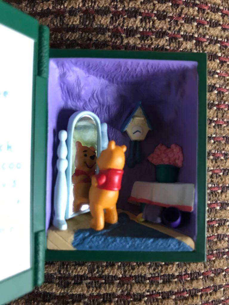 Winnie The Pooh - 1999 - #2 - Honey Time - Winnie the Pooh (Collectible Series) ornament collectible - Main Image 2