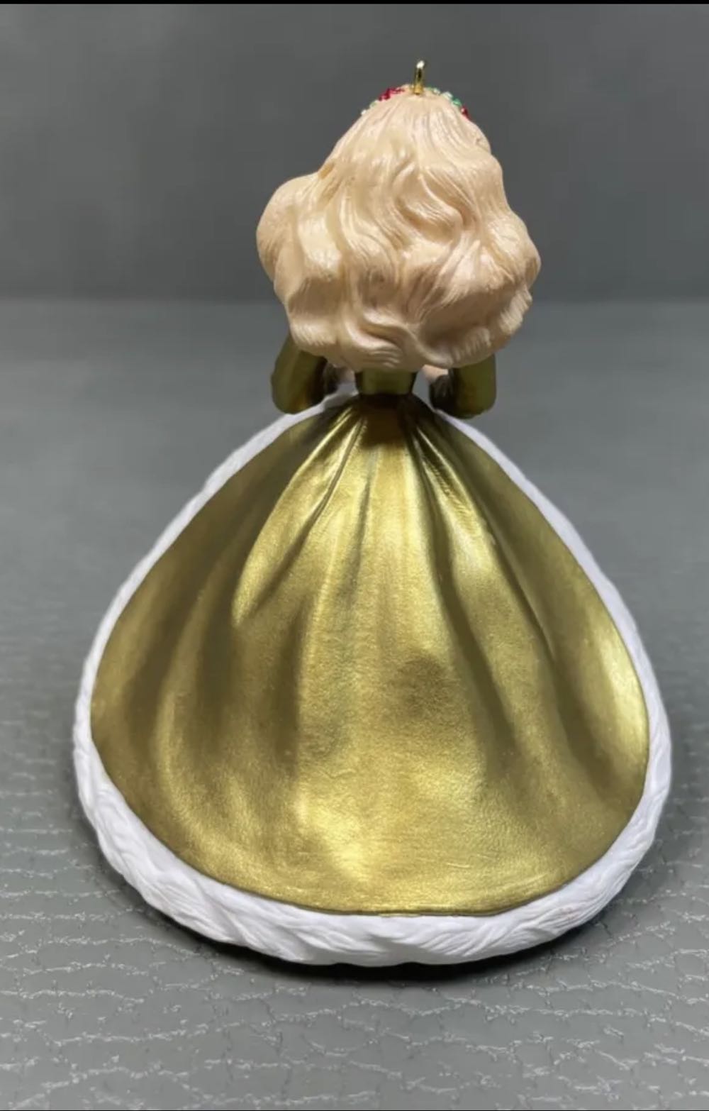 Barbie: Holiday Barbie 1994 #2 - Barbie (Holiday Barbie) ornament collectible - Main Image 4