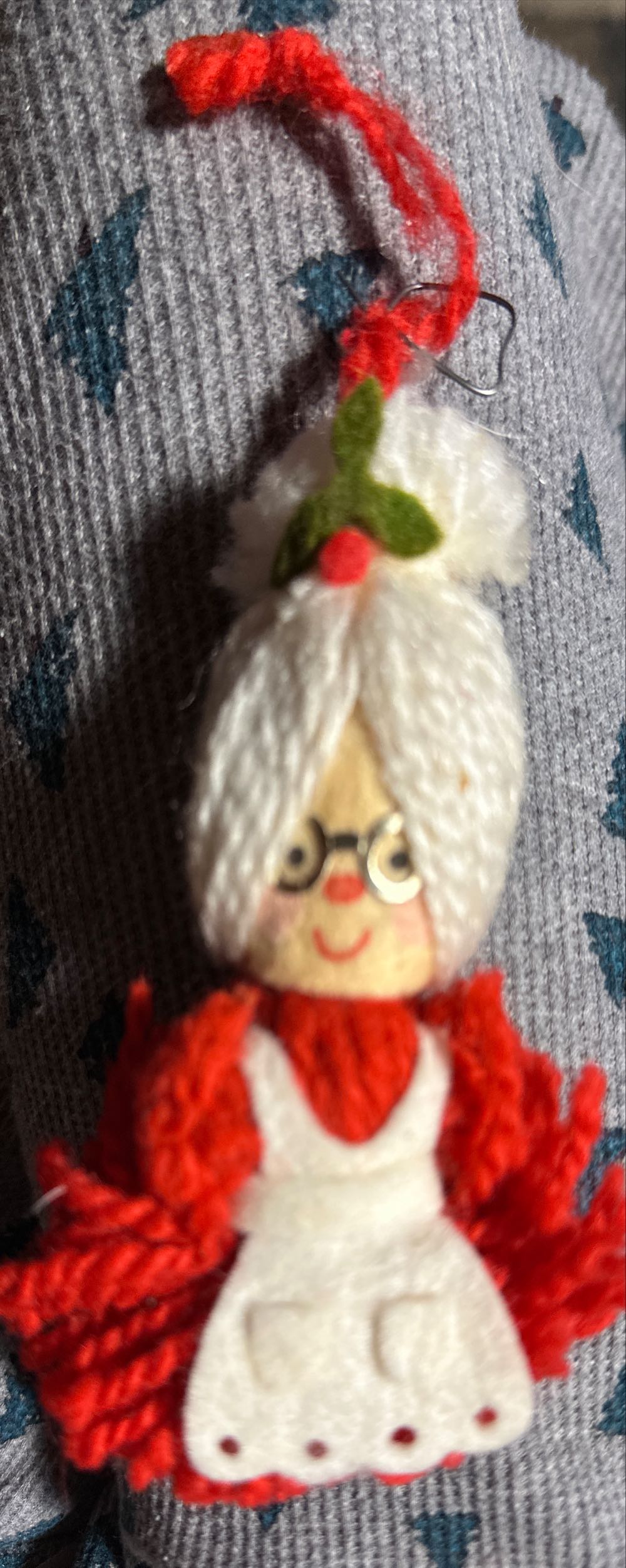 Yarn Mrs. Santa 1973 - Yarn Ornaments (Yarn) ornament collectible - Main Image 2