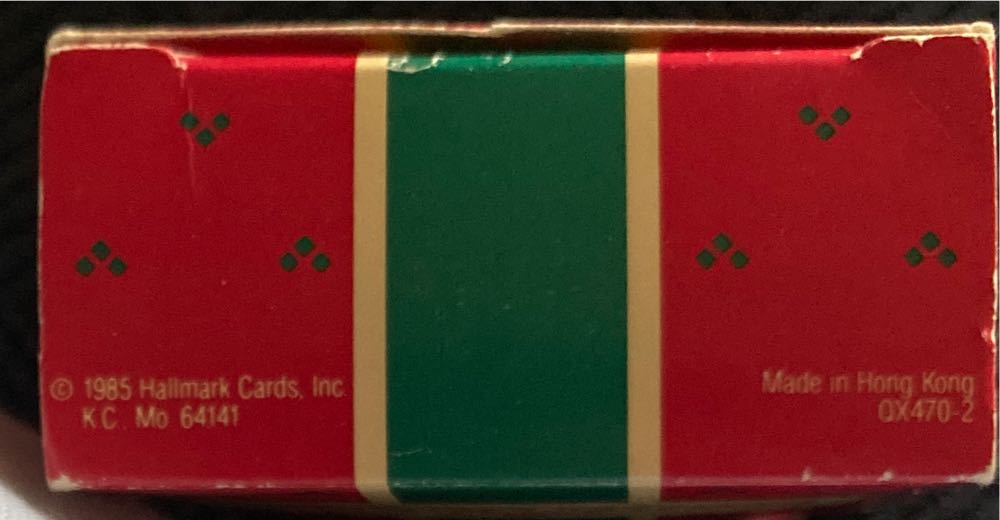 Snow Pitching Snowman - Snowman (Sports) ornament collectible - Main Image 3