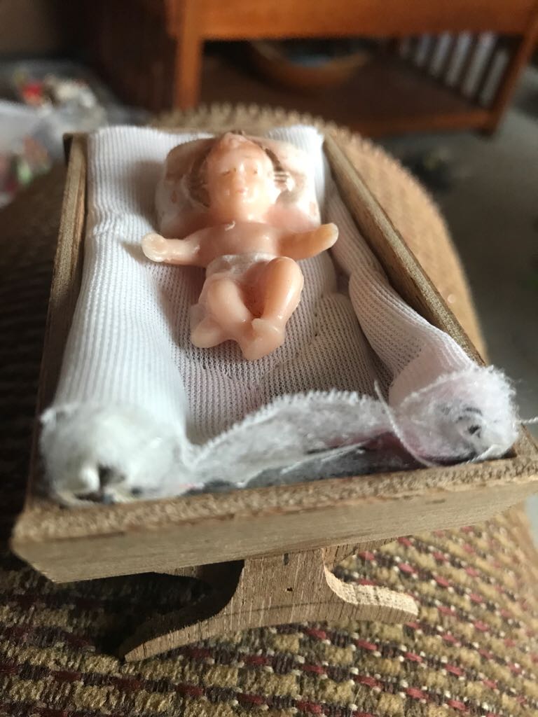 Miller - Christ Child - Holy Family (Nativity) ornament collectible - Main Image 2