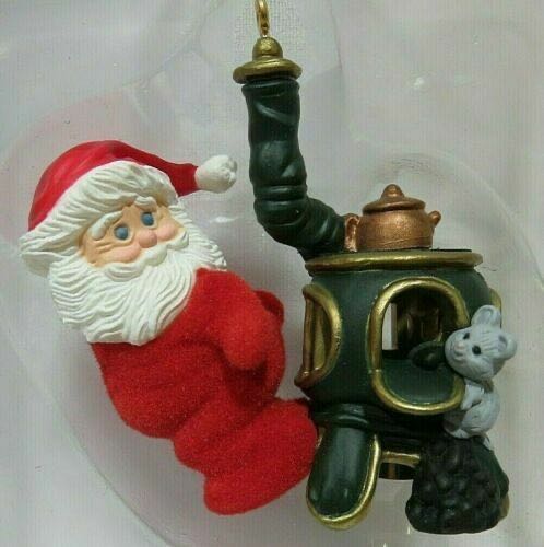 Keeping Cozy - Santa (Magic Lighted) ornament collectible - Main Image 2