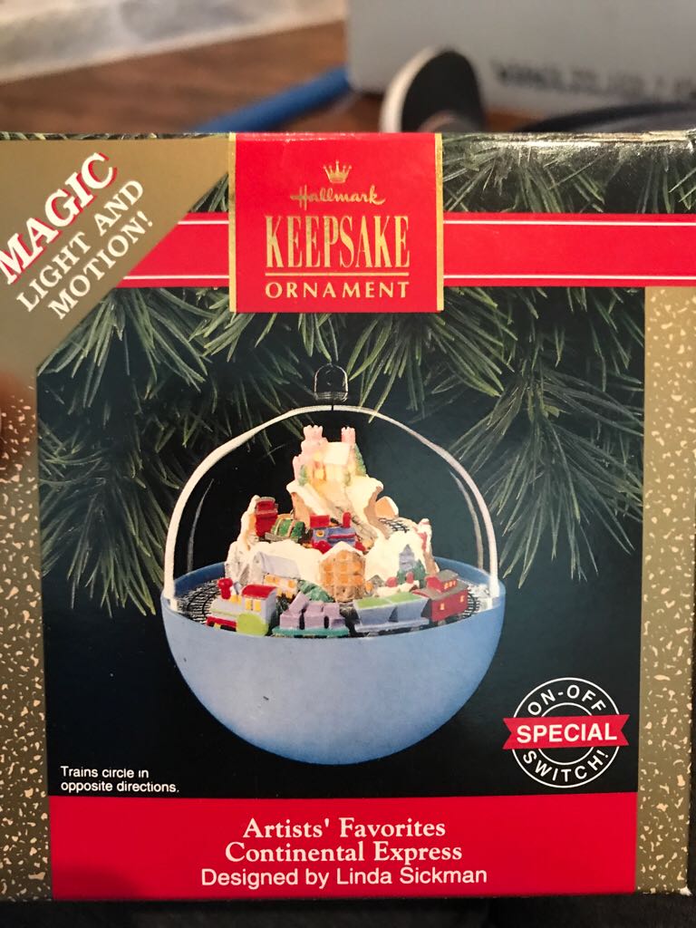 Shiny Brite - Round - Stencil - Glitter Swirls - Green