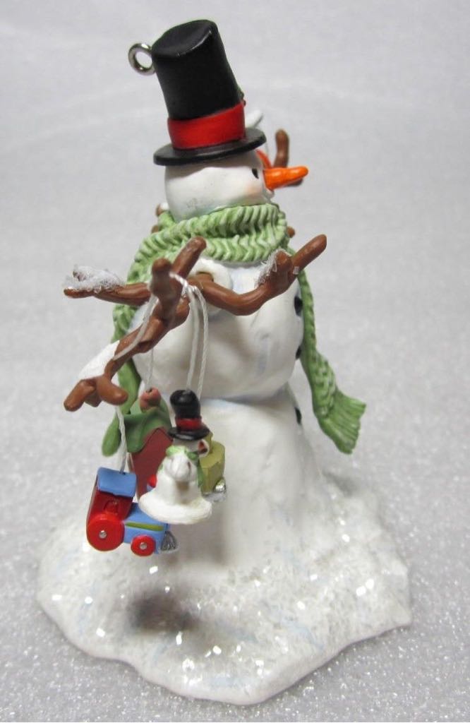 Branching Out In Style - Branching Out In Style (Club Exclusive) ornament collectible - Main Image 2