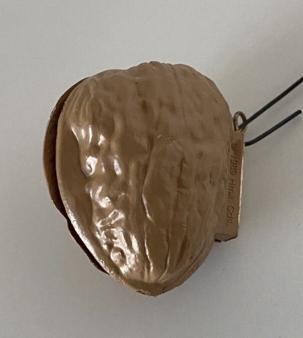 Nutshell Dreams - In A Nutshell, Unofficial Series (Nutshell) ornament collectible - Main Image 4