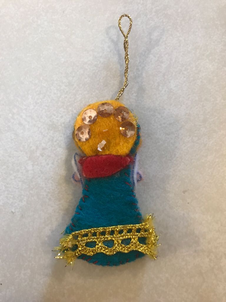 Felt - Mini - Choir - Girl - Choir (Miniature) ornament collectible - Main Image 2