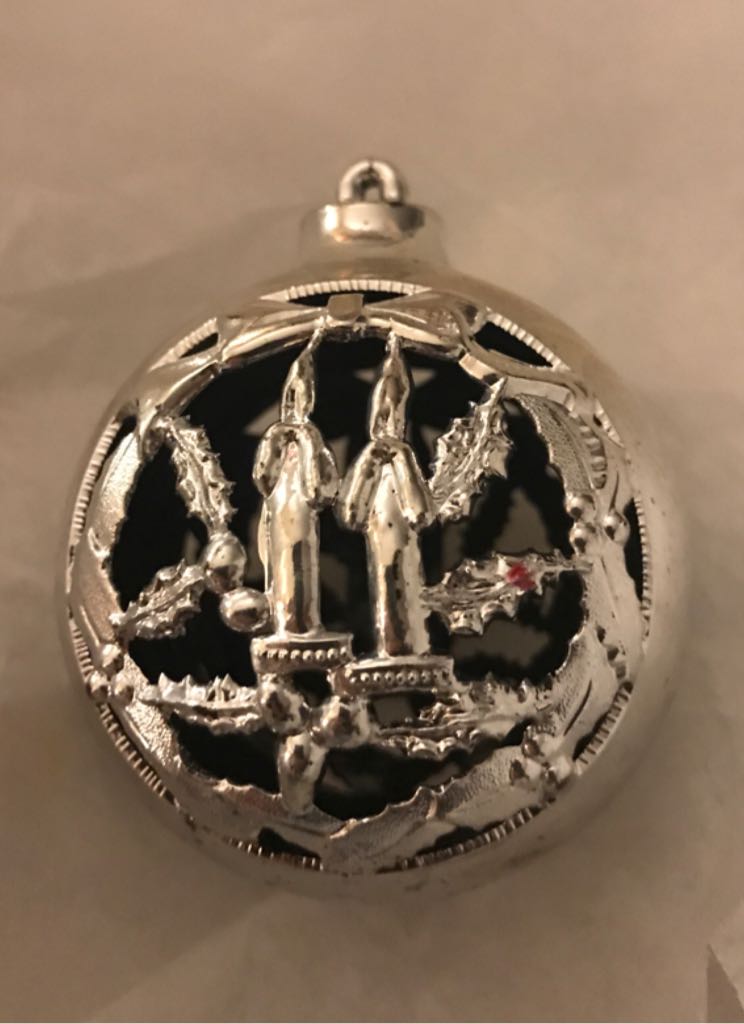 Bradford - Round - Figural - Candles - Silver - Figural (Round) ornament collectible - Main Image 2